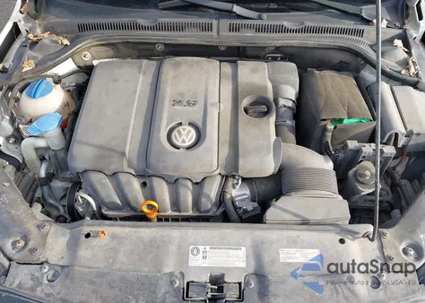 2013 Volkswagen Jetta Se z USA, uszkodzony, nr VIN 3VWDP7AJ8DM361876